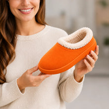 Lade das Bild in den Galerie-Viewer, FeelFree Slipper - ergonomische &amp; rutschfeste Winterslipper
